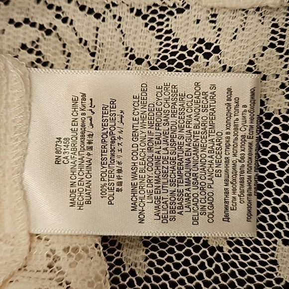 💕BCBGENERATION💕 Lace Sleeveless Top Small NWT - Picture 8 of 10